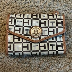 Tommy Hilfiger Wallet brown